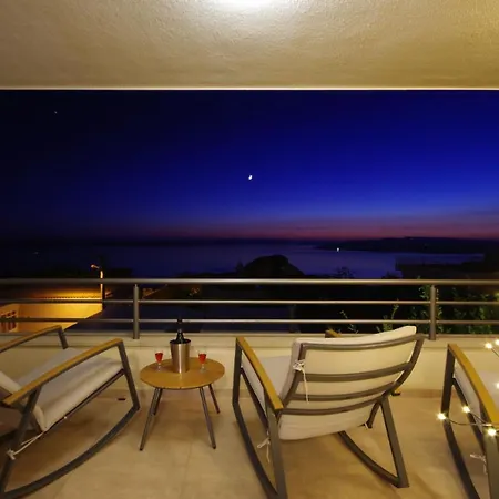 Lucia Marea Villa Makarska