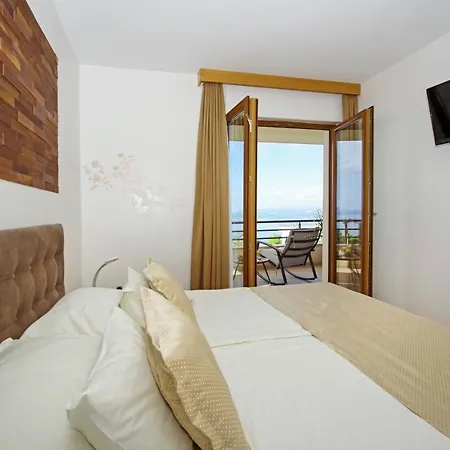 Lucia Marea * Makarska