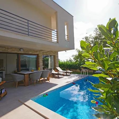 Lucia Marea Villa *